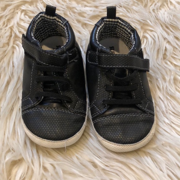 Stride Rite Other - Stride Rite baby crib shoes 18-24 Months